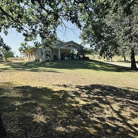 Domaine De Charme 3 Etoiles , Piscine Xxl Et Parc Verdoyant Tatil Evi Bonnetan