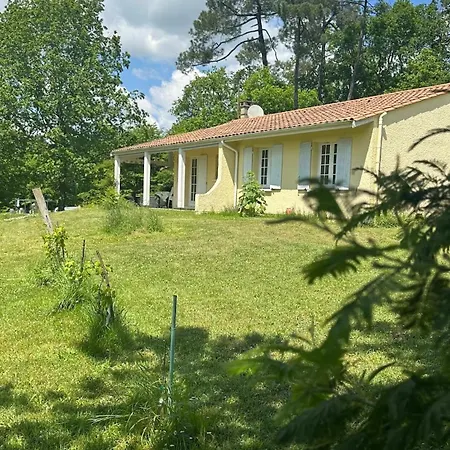 Domaine De Charme 3 Etoiles , Piscine Xxl Et Parc Verdoyant