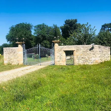 Domaine De Charme 3 Etoiles , Piscine Xxl Et Parc Verdoyant Tatil Evi