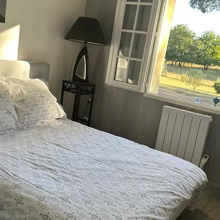 Domaine De Charme 3 Etoiles , Piscine Xxl Et Parc Verdoyant Tatil Evi *