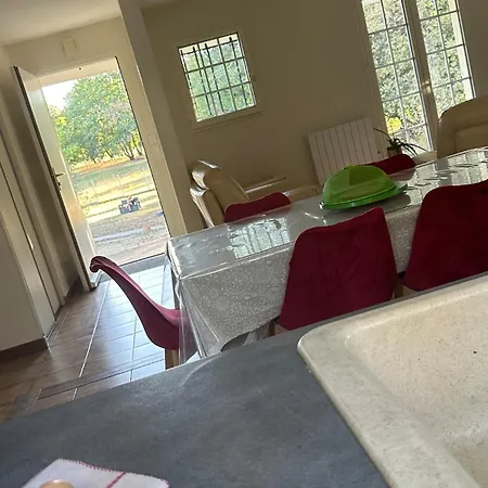 Domaine De Charme 3 Etoiles , Piscine Xxl Et Parc Verdoyant